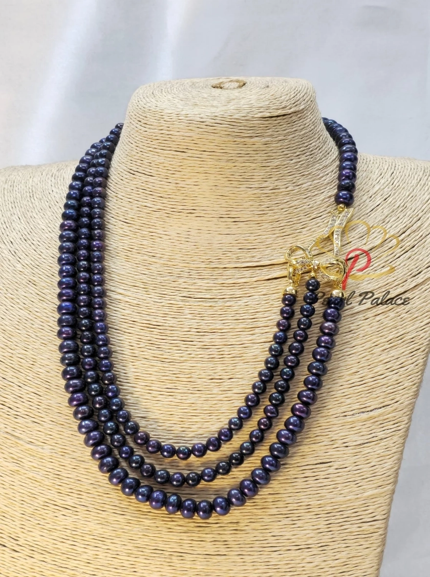 Midnight Elegance – Triple Layer Black Freshwater Pearl Necklace