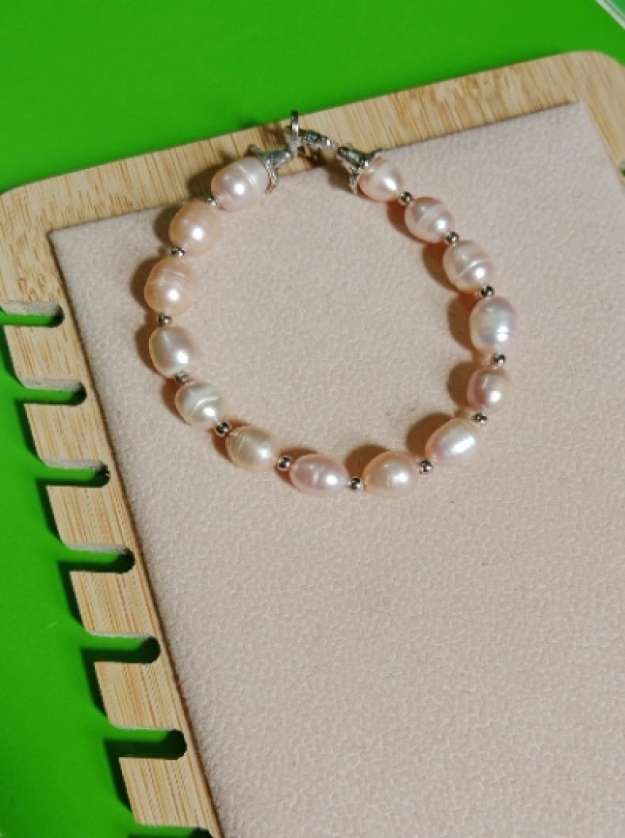 Pearl Adjustable Bracelet for women