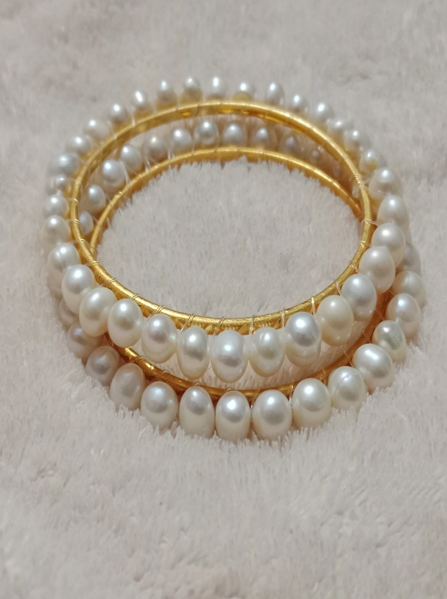 Original Pearl Bangle
