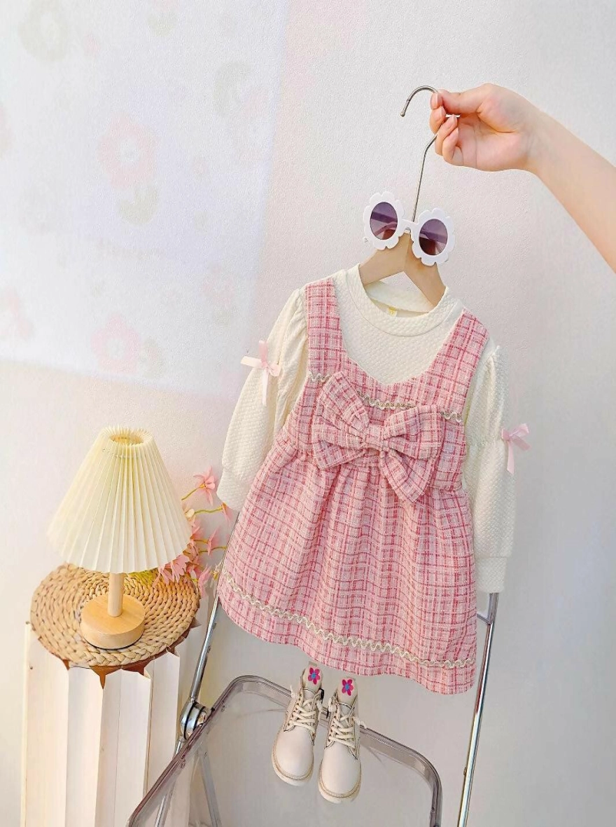 Imported Bowknot Long Sleeved Pink Baby Winter Frock - China