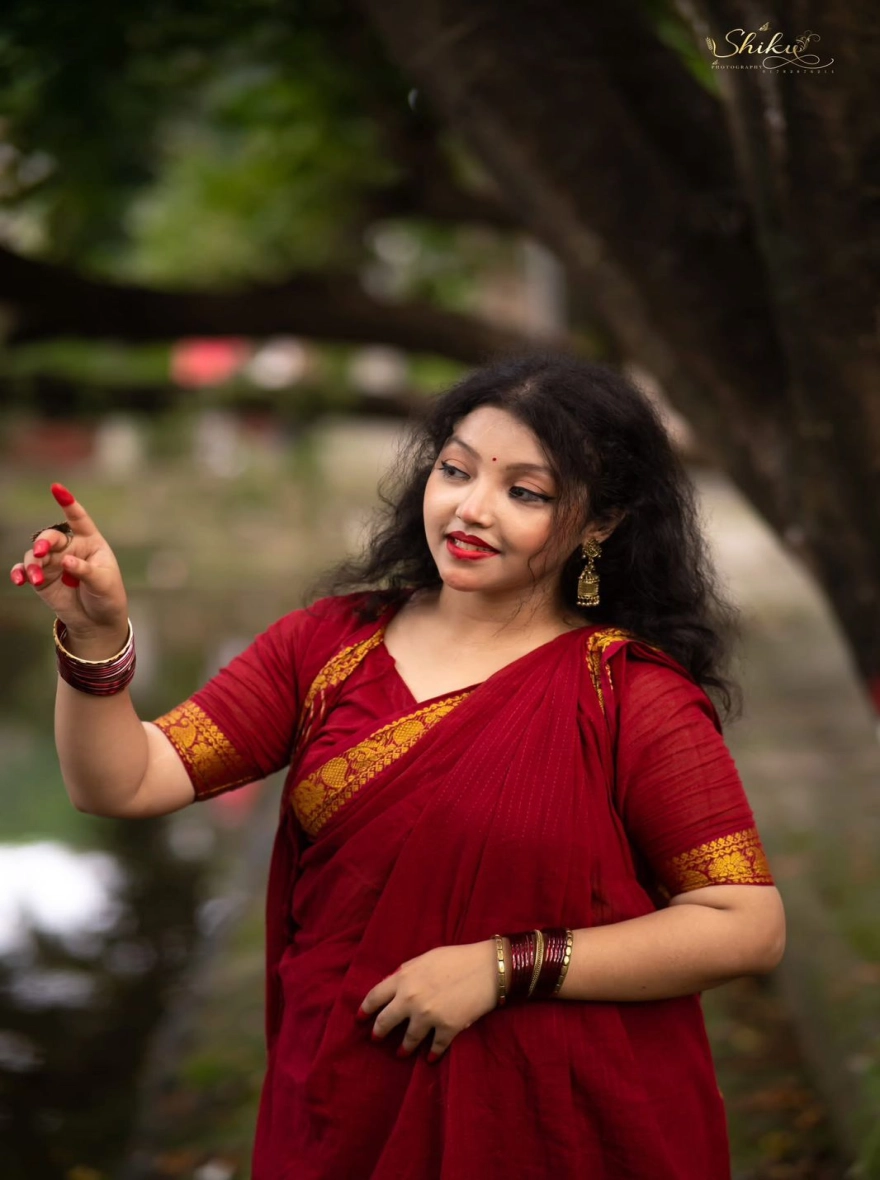 Women's Elegant Maroon Katha Stitching Saree - Half Silk 12 Haat