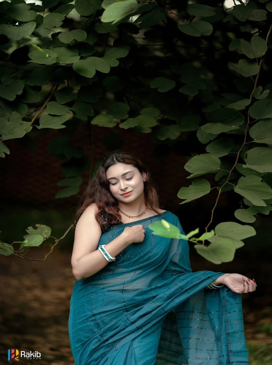 Women's Tangail Halfsilk Chumki Saree - Shimmering Sea Green Festive Wear