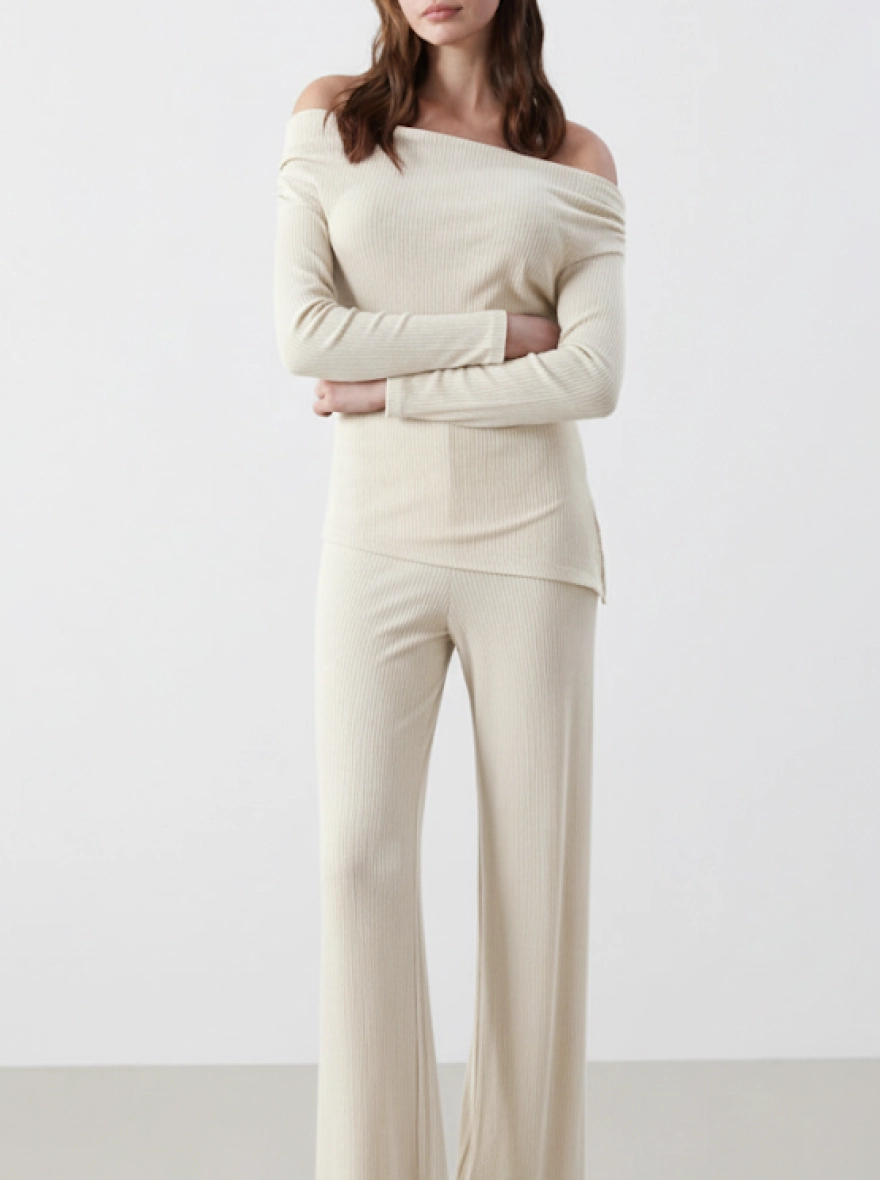 Women’s Beige Slash Neck Ribbed Sweater Bodycon Top