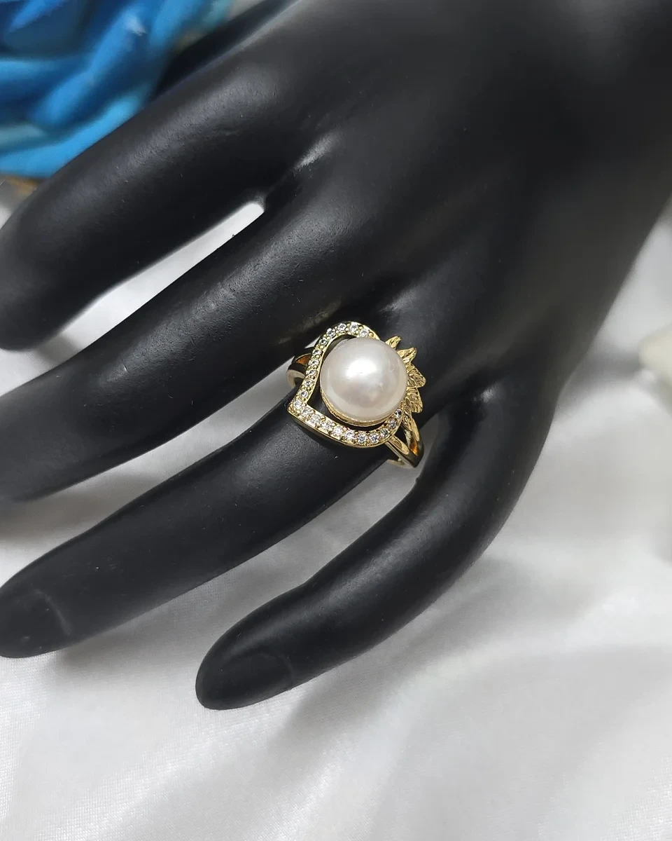 Lustrous Loop Pearl Ring