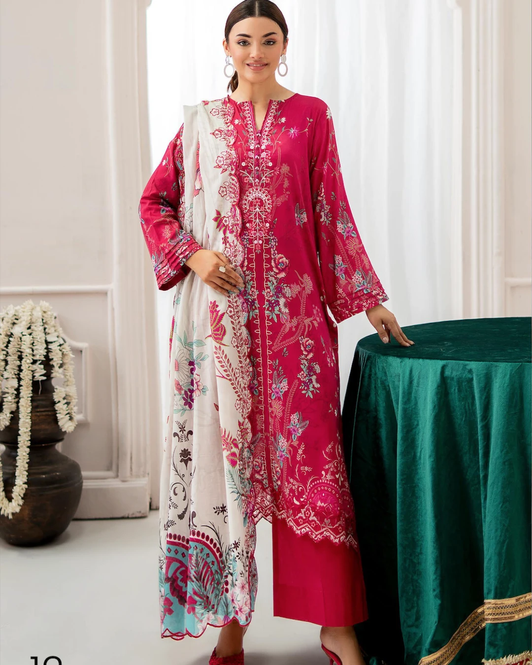 Pakistani Mahajal Vol. 16 by Gull Jee Unstitched – Magenta Mystic Ring Edition