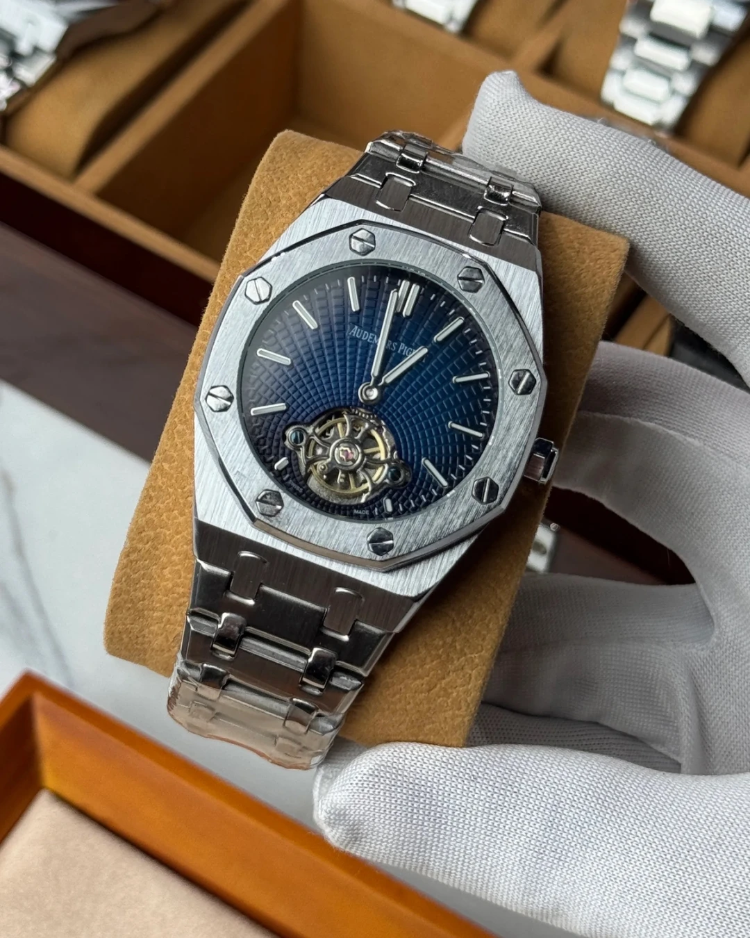 Audemars Piguet Royal Oak Flying Tourbillon-Blue