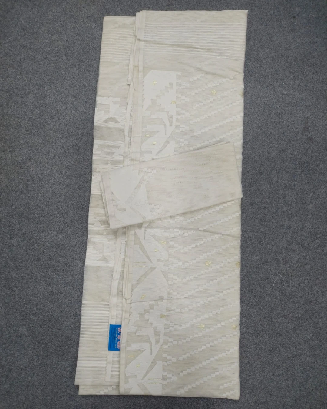 Off-White and Cream Geometric Handloom Ransom Silk Jamdani Saree