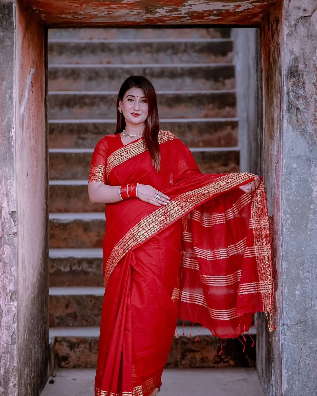 Fashionable Tangail tat HalfSilk Nakshi Pair Saree