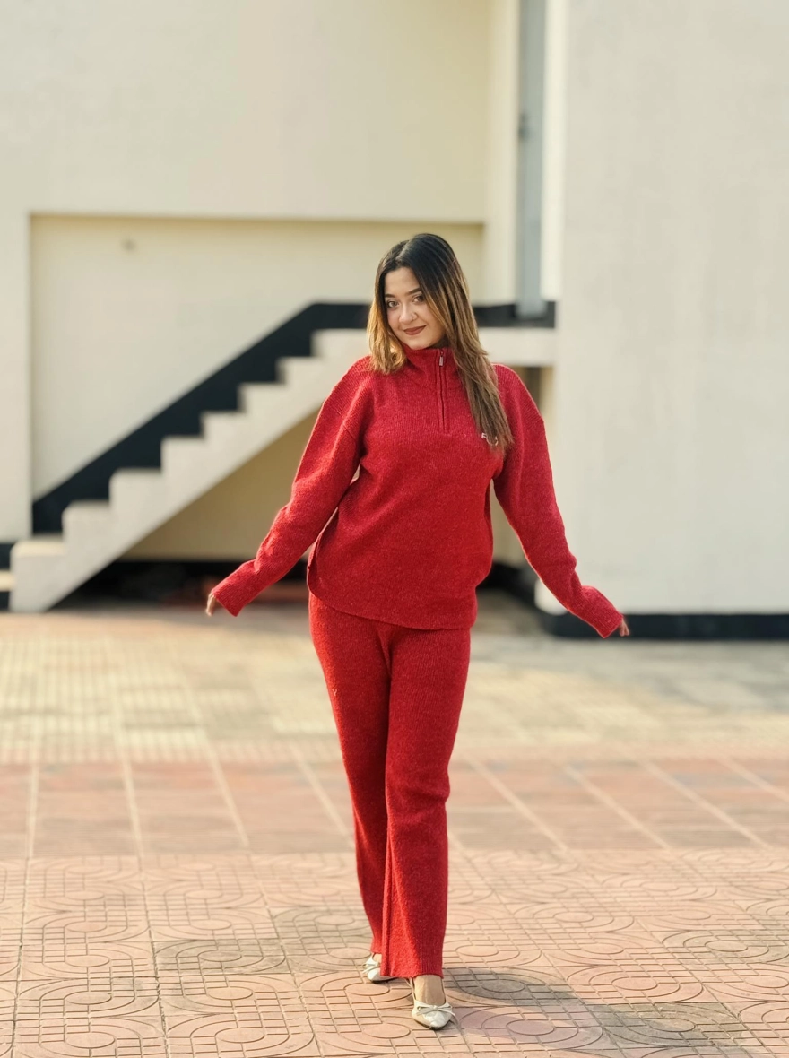 Luxurious Knit Two-Piece Loungewear Set - Deep Red