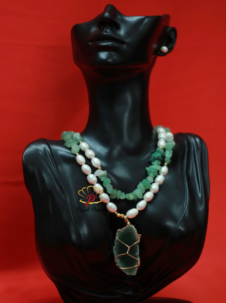 Rice pearl & penna stone With pendant