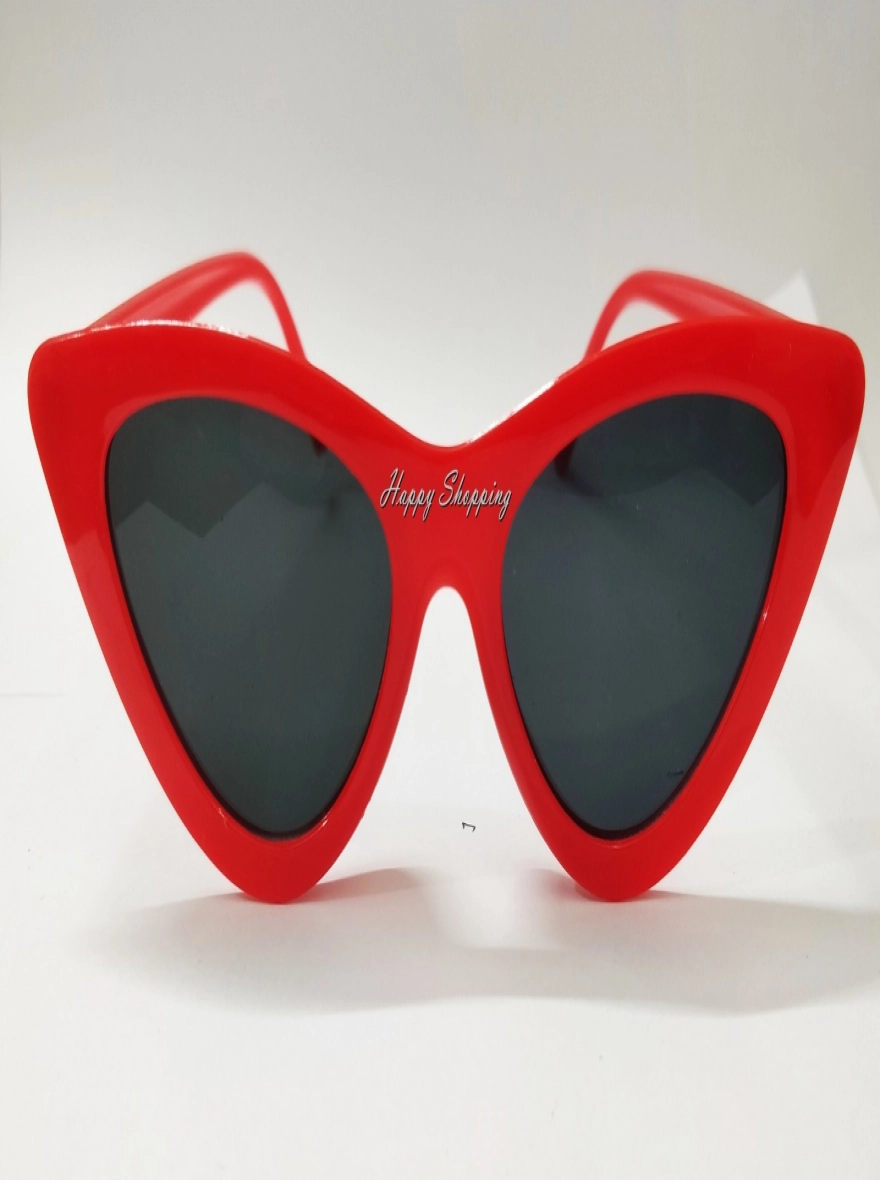 Retro Chic Cat-Eye Sunglasses – Vintage Inspired Fashion Eyewear