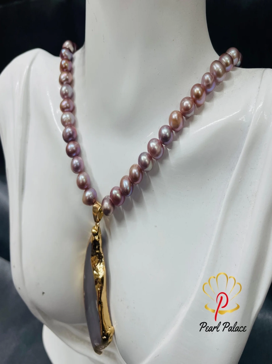 Purple fresh water pearl with chatting stone