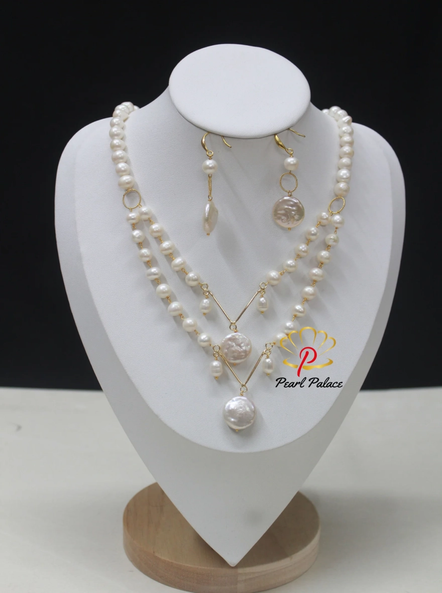 V design necklace round & coin pearl necklace