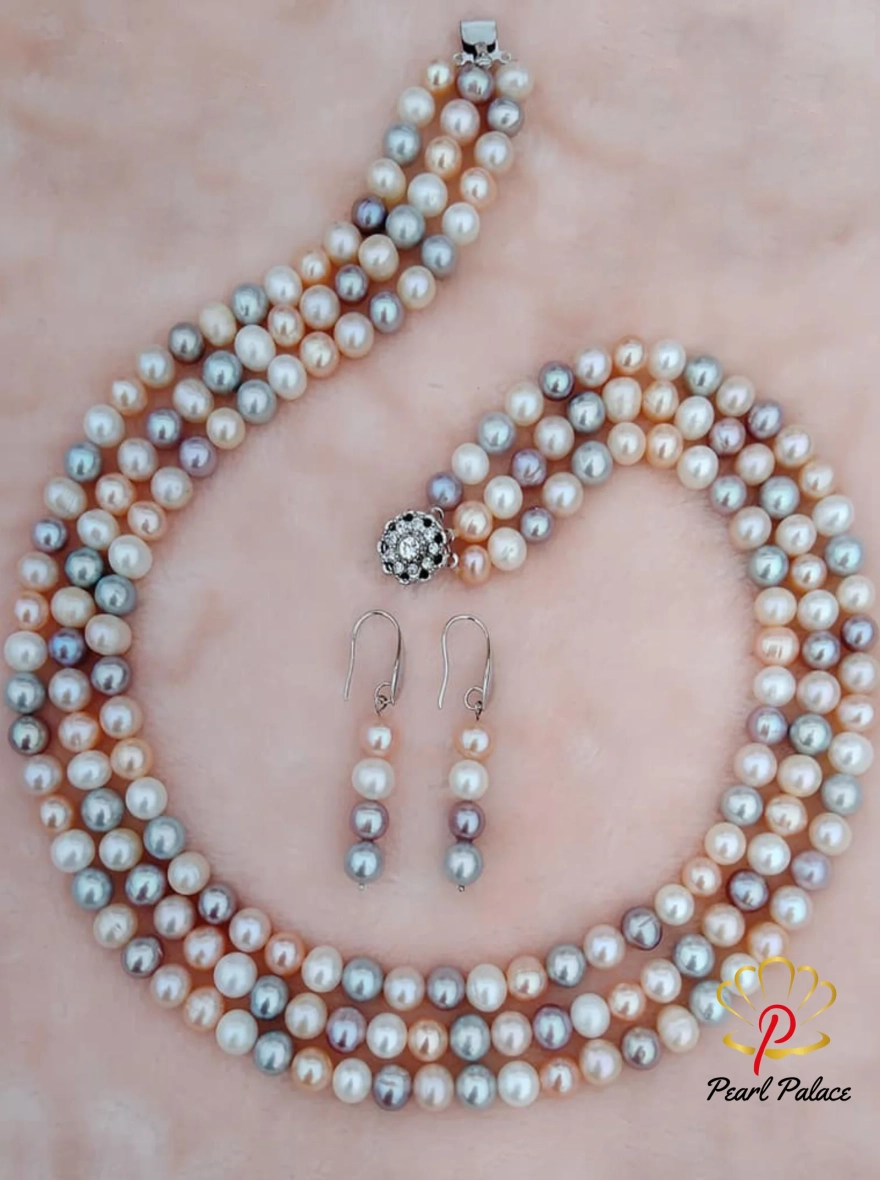 Multicolor Freshwater Pearl Choker Necklace Set.