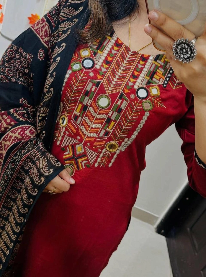 Mirror-Work Embroidered 3-Piece Kurti Set