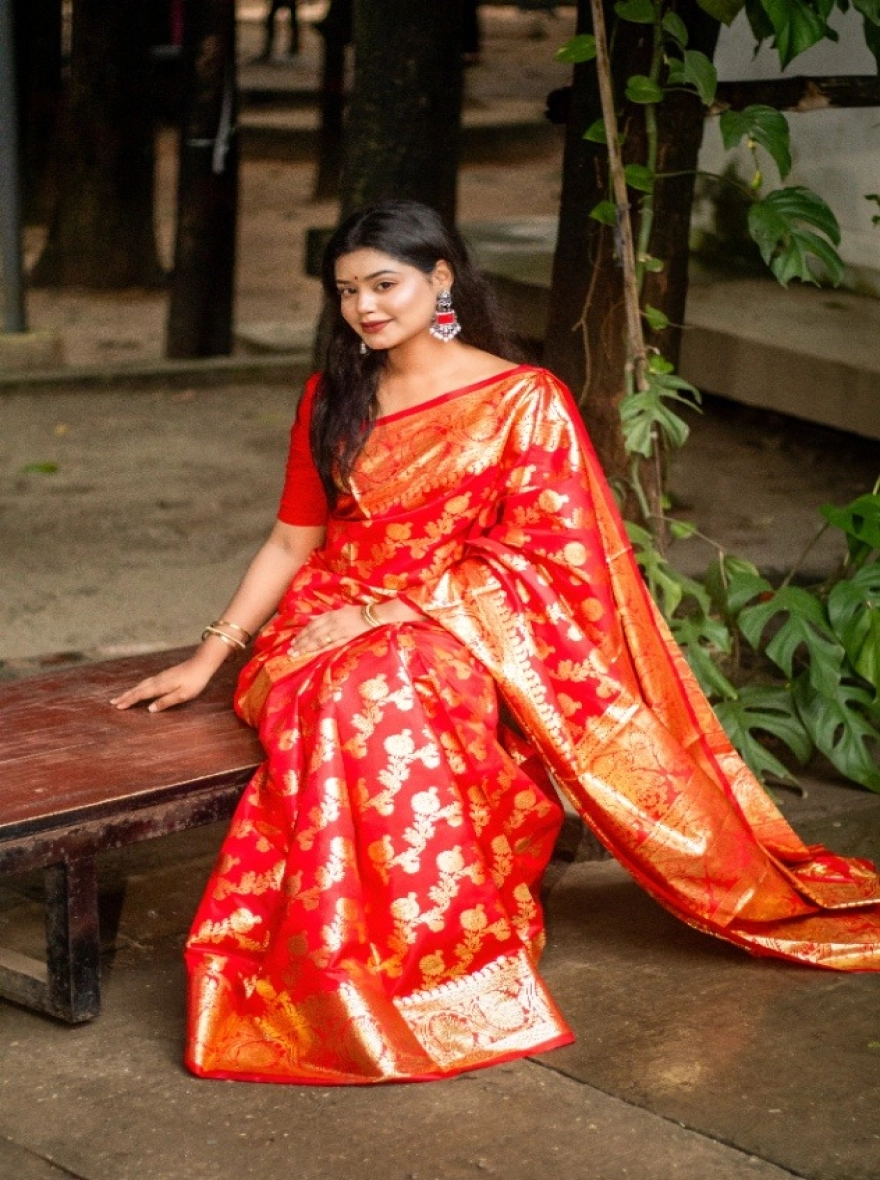 Bodhuwa Elegance Saree