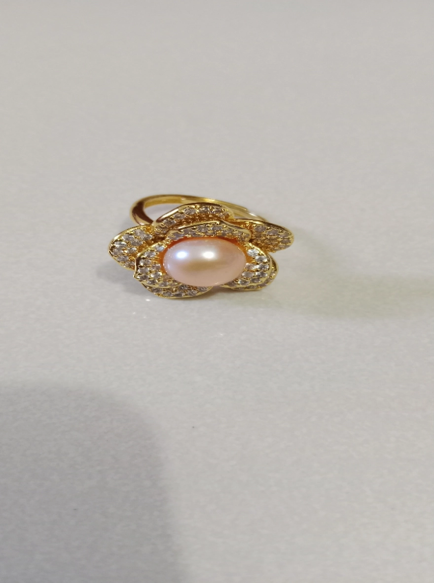 Big pearl Adjustable Finger Ring