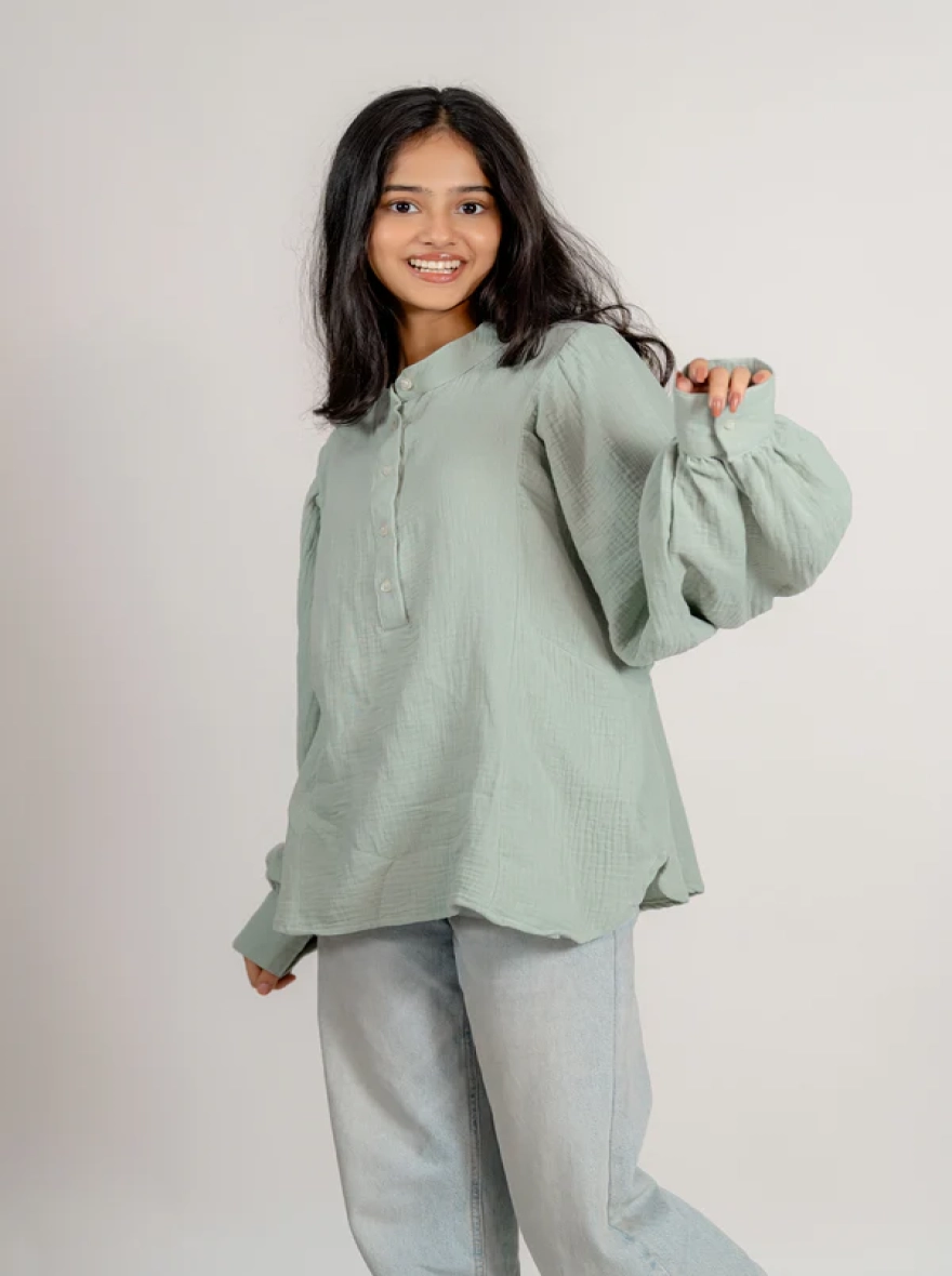 Balloon Sleeve Top in Pistachio