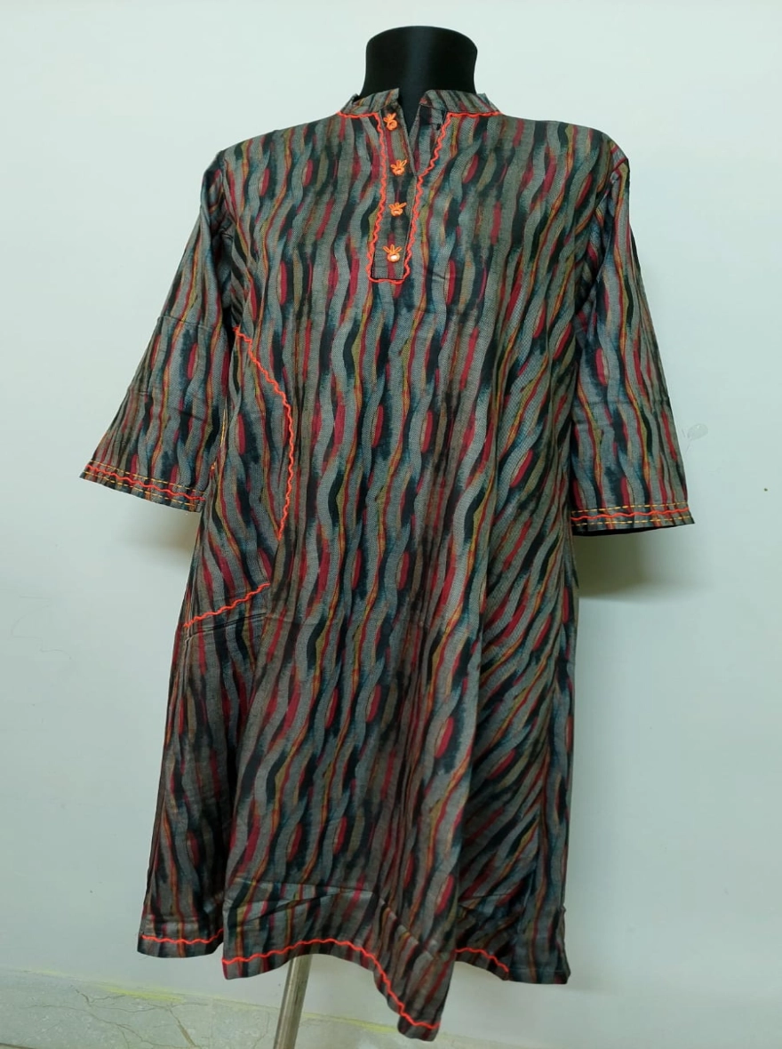 Amber Wave Abstract Print Long Kurti