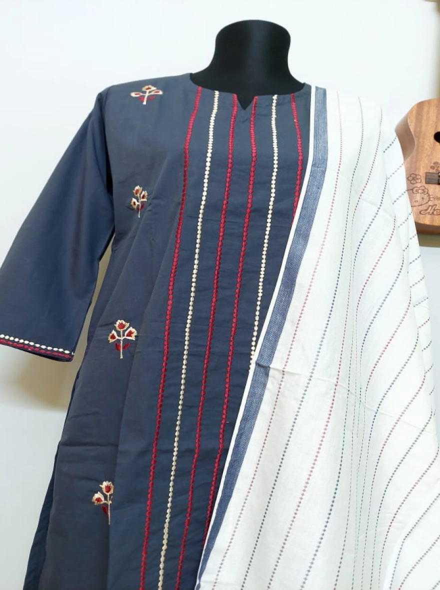 Graphite Haze Embroidered Kurti with Alabaster Striped Dupatta