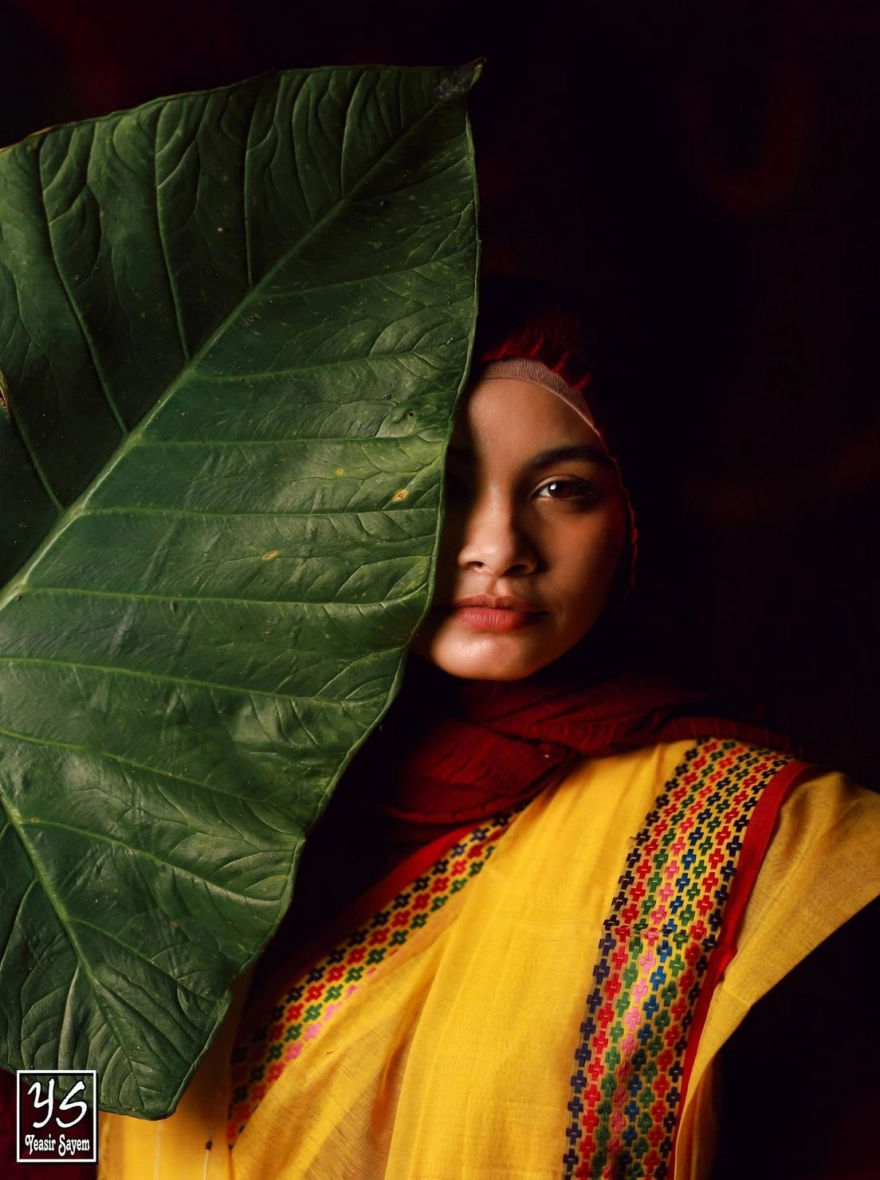 Elegant Women's Popcorn Plus Pair Saree - Vibrant Yellow Half Silk