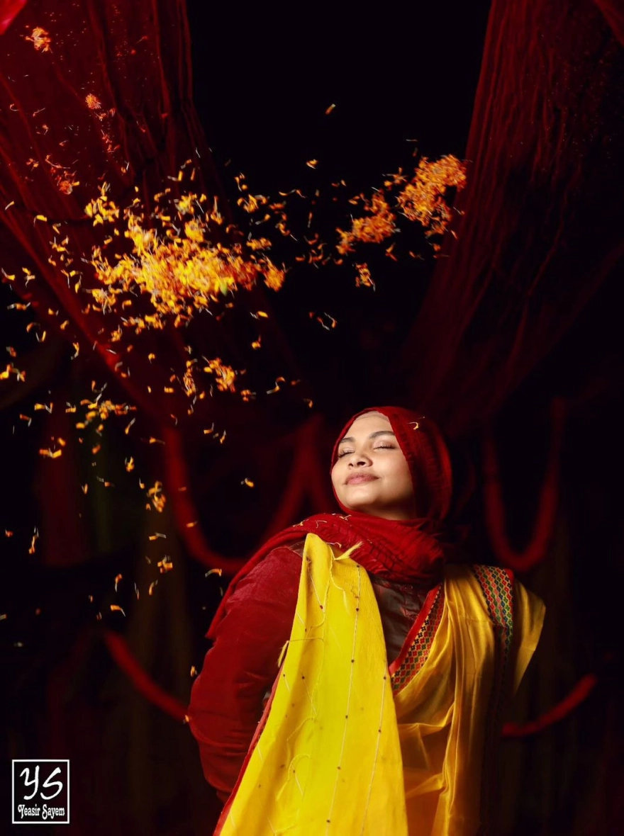 Elegant Women's Popcorn Plus Pair Saree - Vibrant Yellow Half Silk