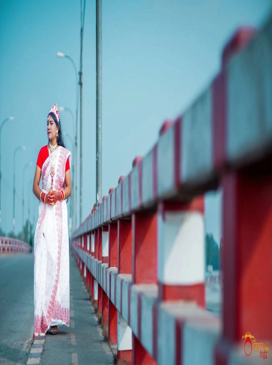 Women's Puja Special Afsan Print Saree - Traditional Red & White Half Silk