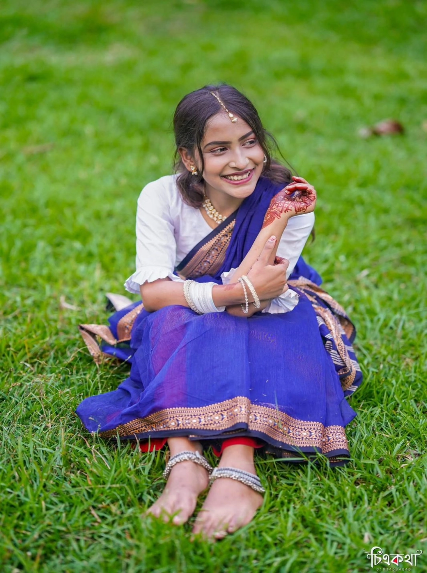 Women's HalfSilk Nakshi Pair Saree - Royal Blue Elegant Festive Wear