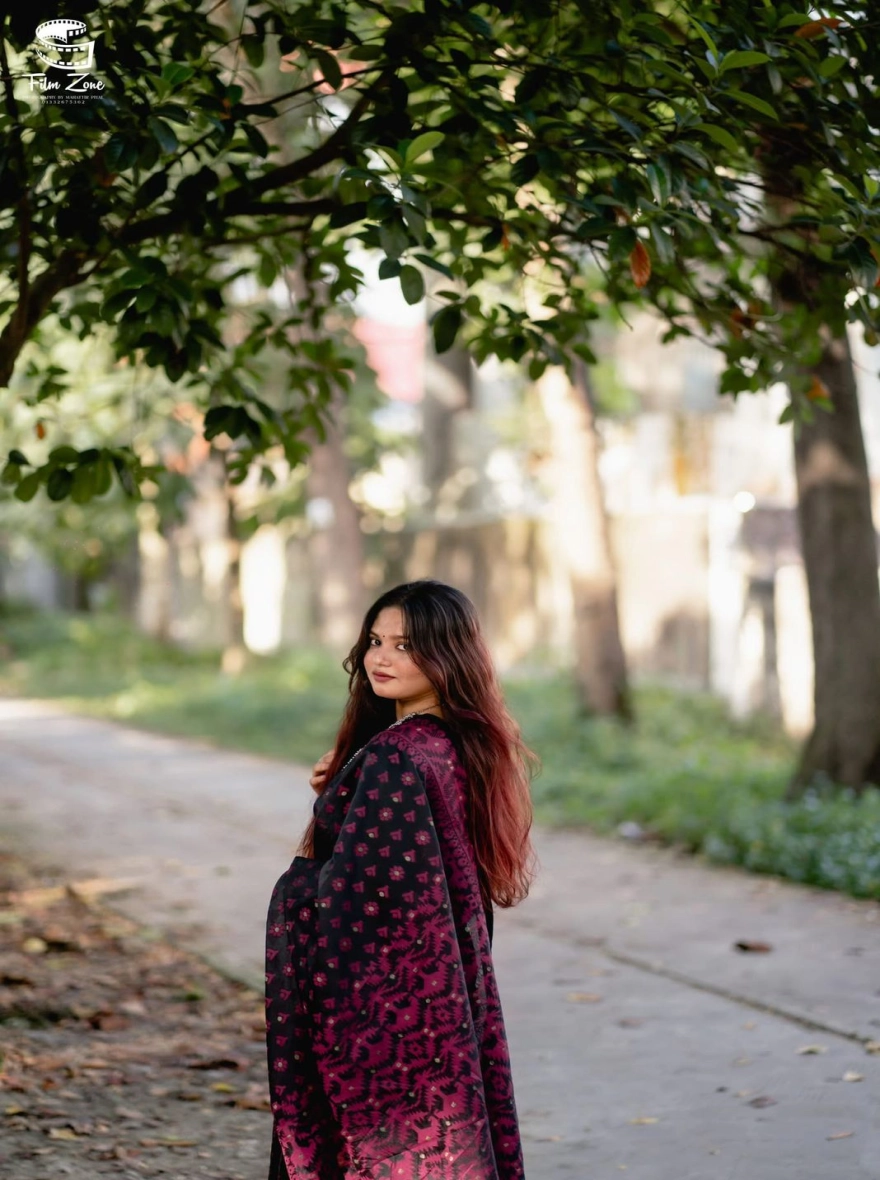 Women's Traditional Nakful Jamdani Saree - Festive Multi-Color Edition