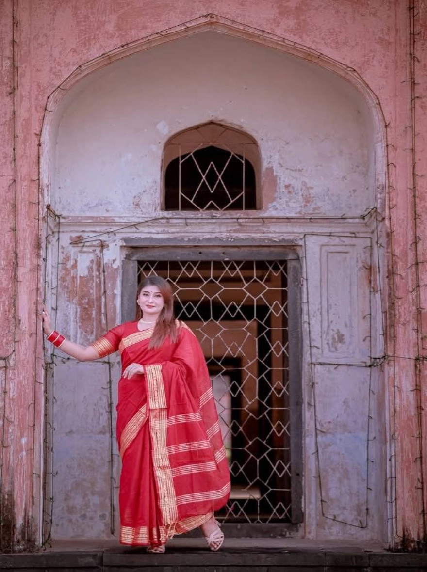 Women's Fashionable Tangail Tat HalfSilk Nakshi Pair Saree – Timeless Maroon & Gold