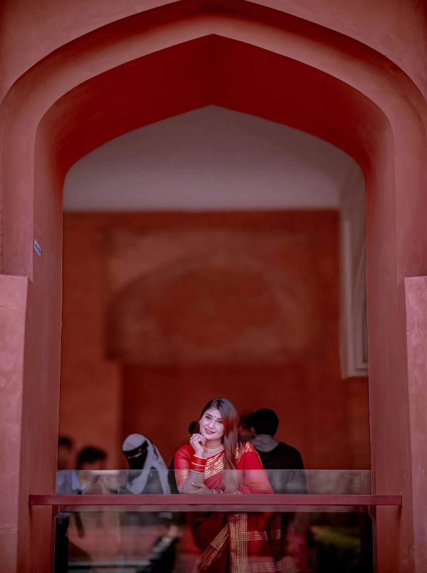 Women's Fashionable Tangail Tat HalfSilk Nakshi Pair Saree – Timeless Maroon & Gold