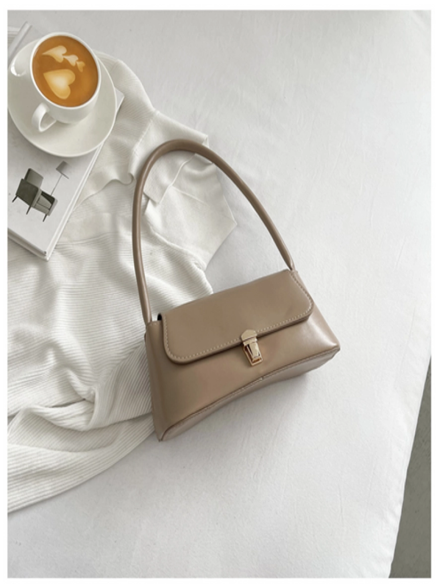 Liora Minimalist Shoulder Bag – Soft Curve Edition