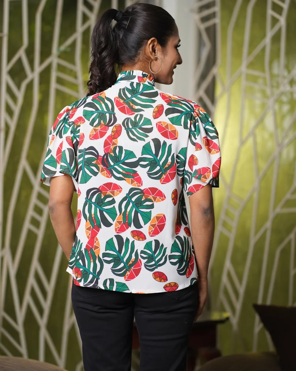 Rongin Jhora Pata Short Tops
