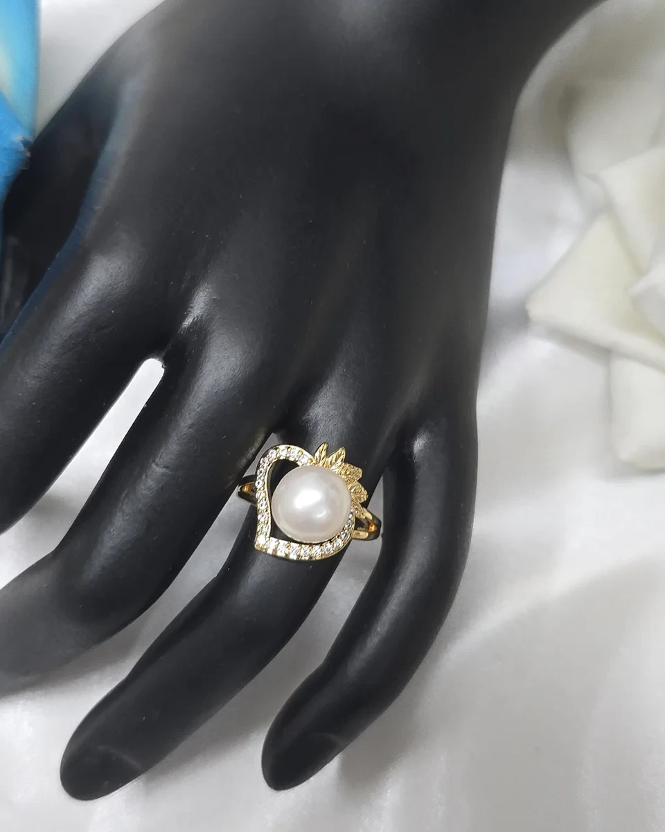 Lustrous Loop Pearl Ring