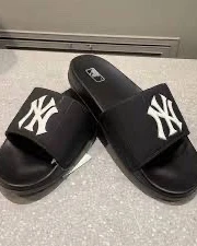 Neww York Yankees Black Premium Slides- Imported From China