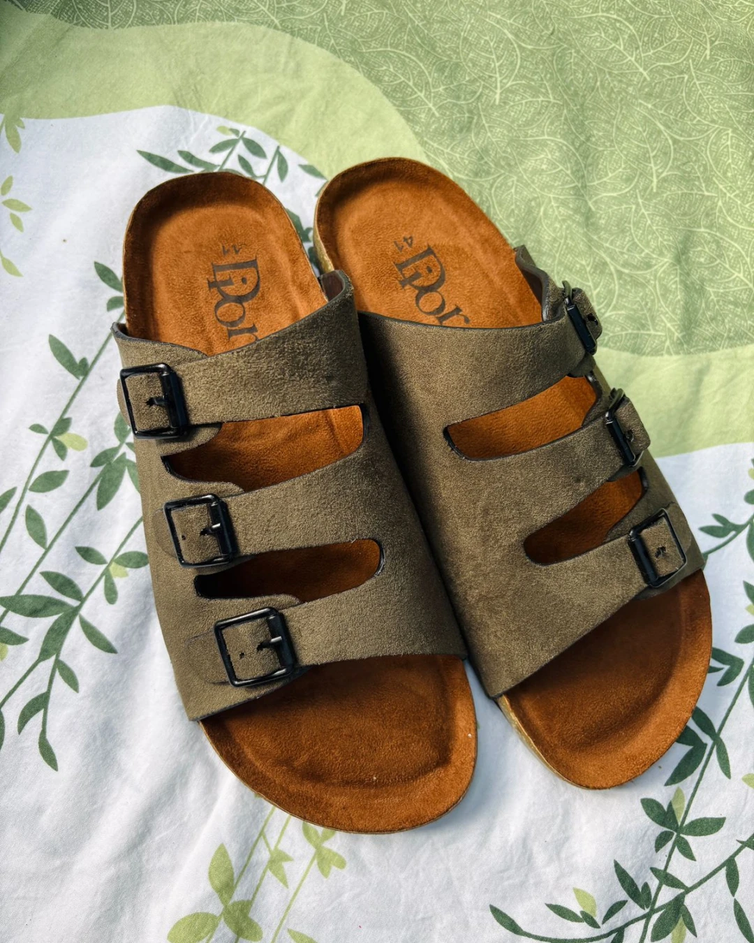 Three-Strap Olive "Arizonaa" Style Sandals