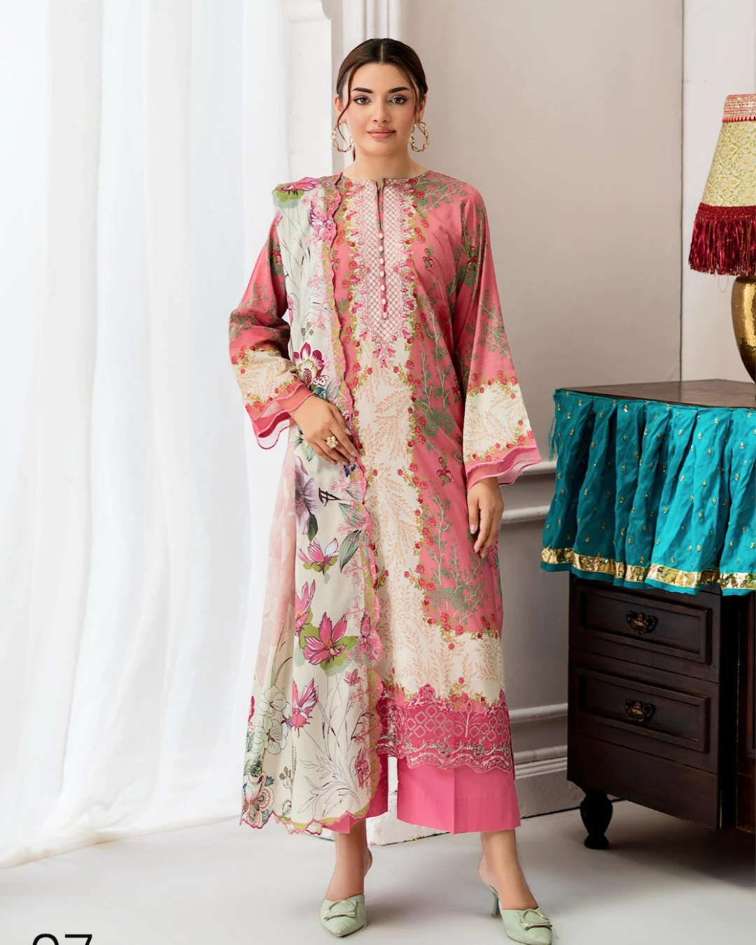 Pakistani Mahajal Vol. 16 by Gull Jee Unstitched – Rosy Garden Ring Edition