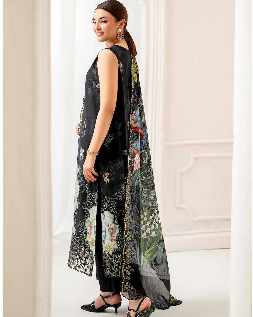 Pakistani Mahajal Vol. 16 by Gull Jee Unstitched – Ebony Oasis Ring Edition