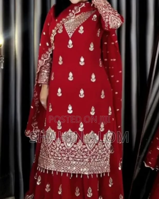 Crimson Radiance Semi-Bridal Lehenga Set