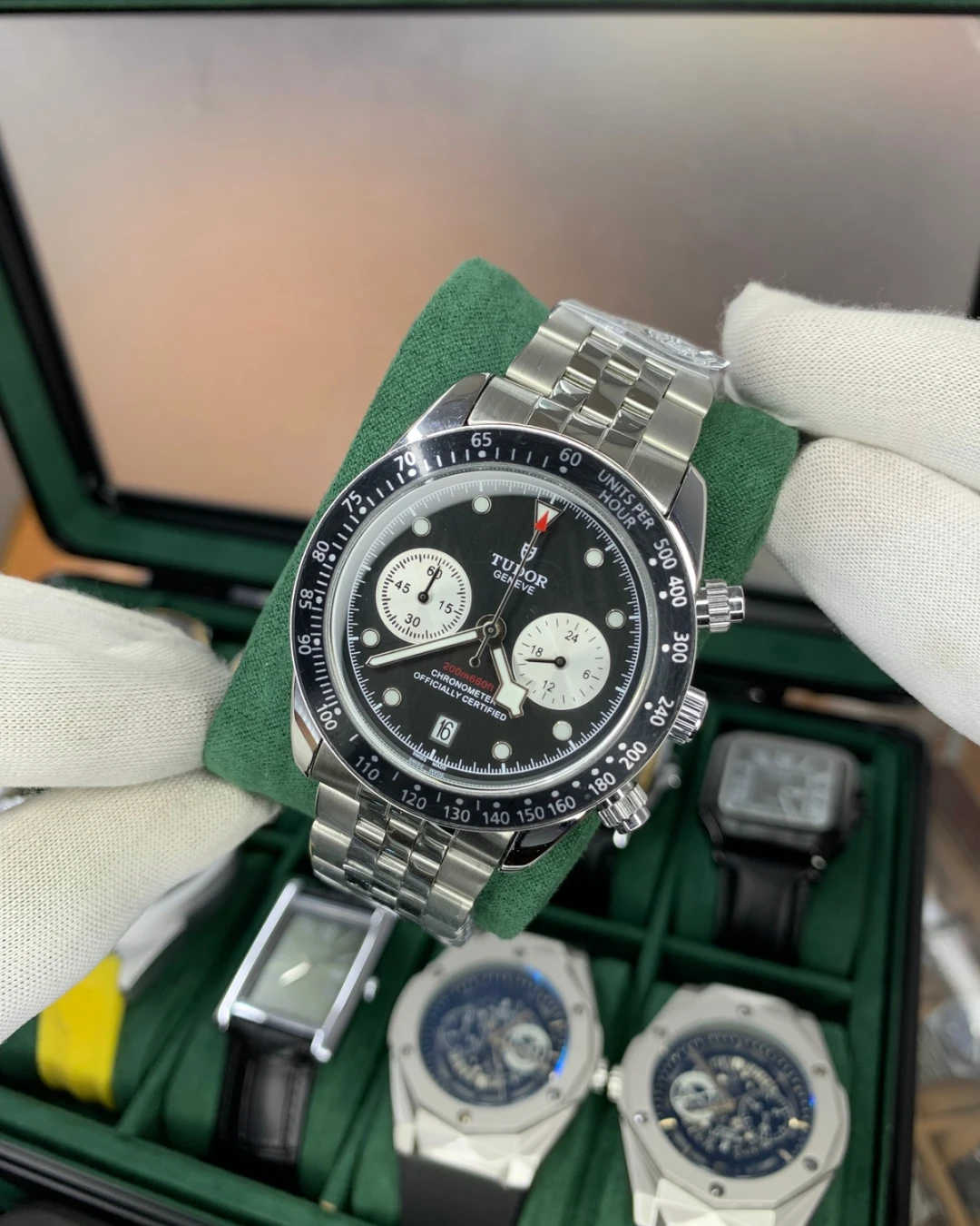 TUDOR Active Choreograph Black