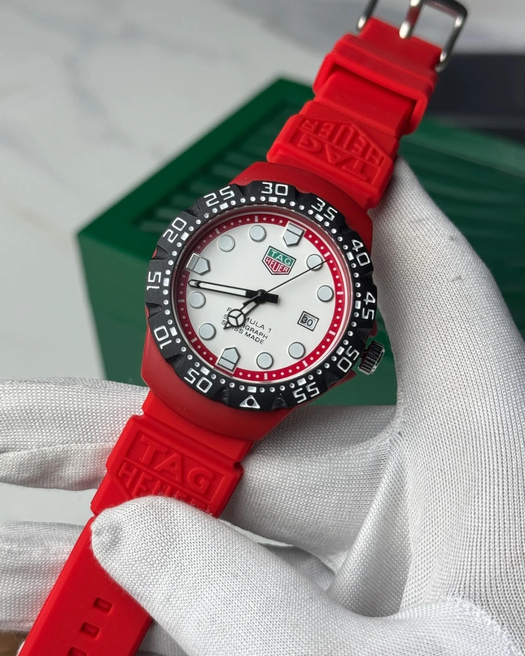 TAG Heuer Formula 1 Solargraph Red