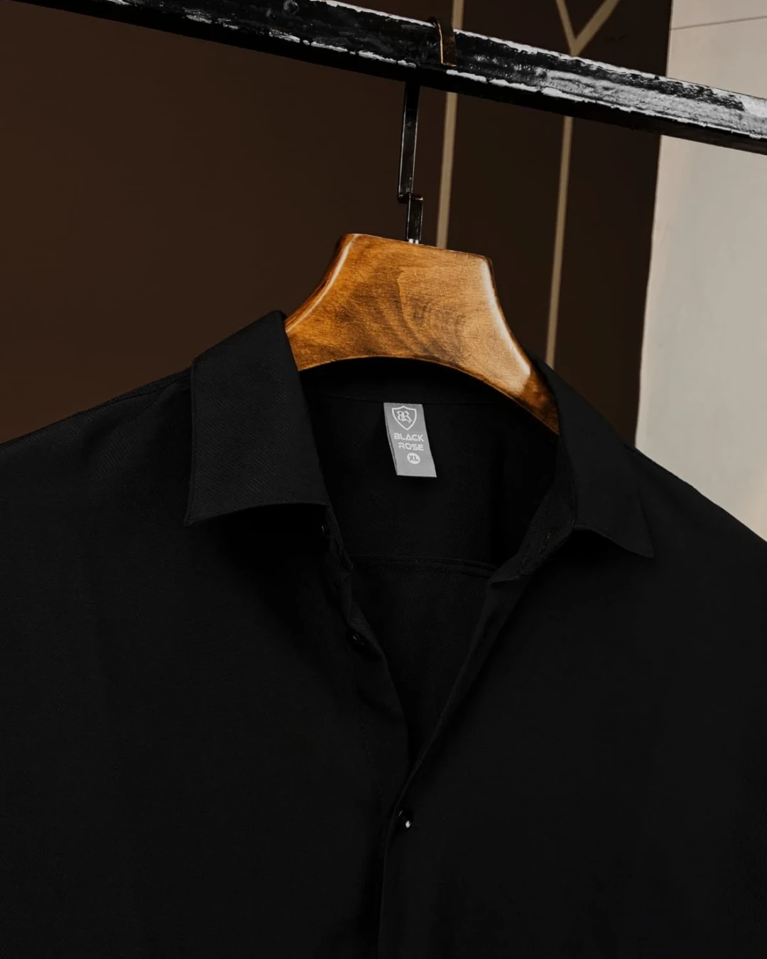 BLACK SHIRT