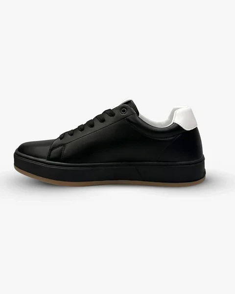 Bowling Titan Sneakers Black