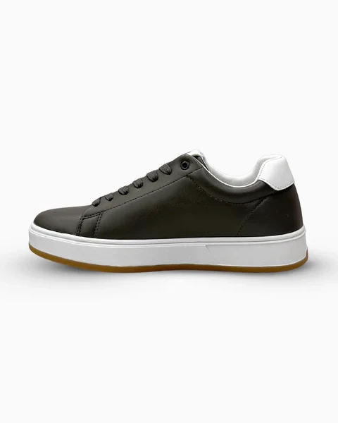 Bowling Titan Sneakers-Black & White