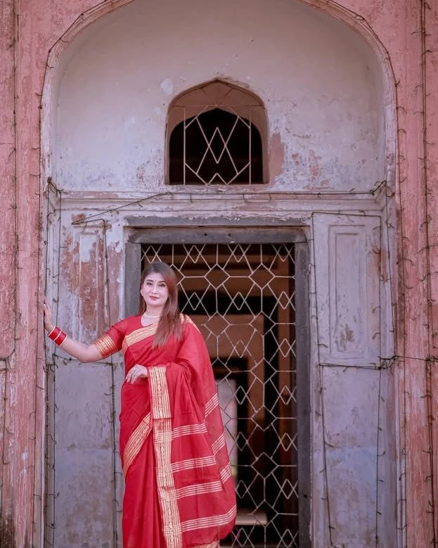 Fashionable Tangail tat HalfSilk Nakshi Pair Saree