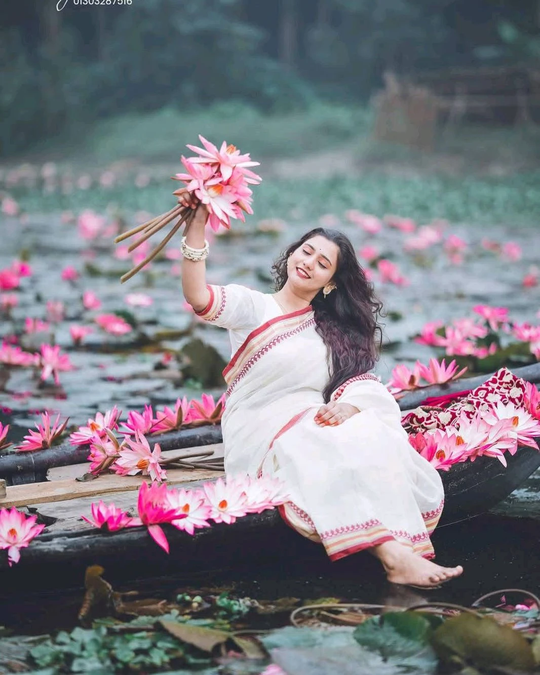 Trendy And Fashionable Tangail Tat HalfSilk Nakshi Pair Saree