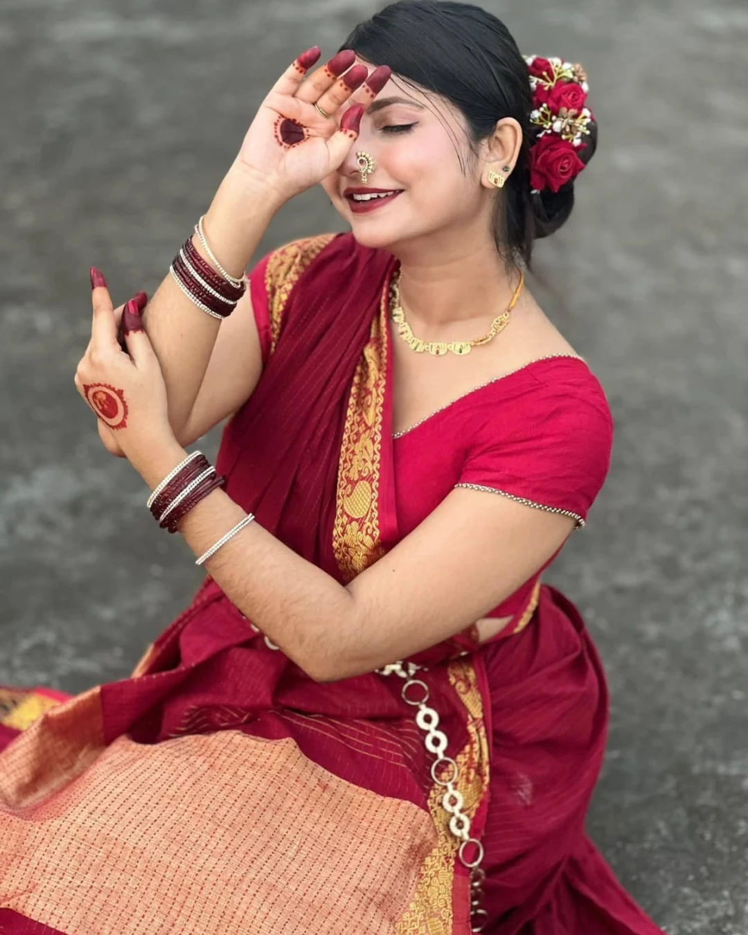 Maroon Half Silk Nakshi Paar Saree