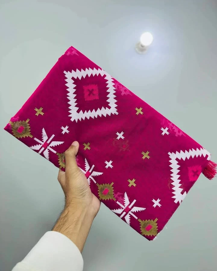 Exclusive Semi-Pure Cotton Handloom Jamdani Print Saree with Tassels